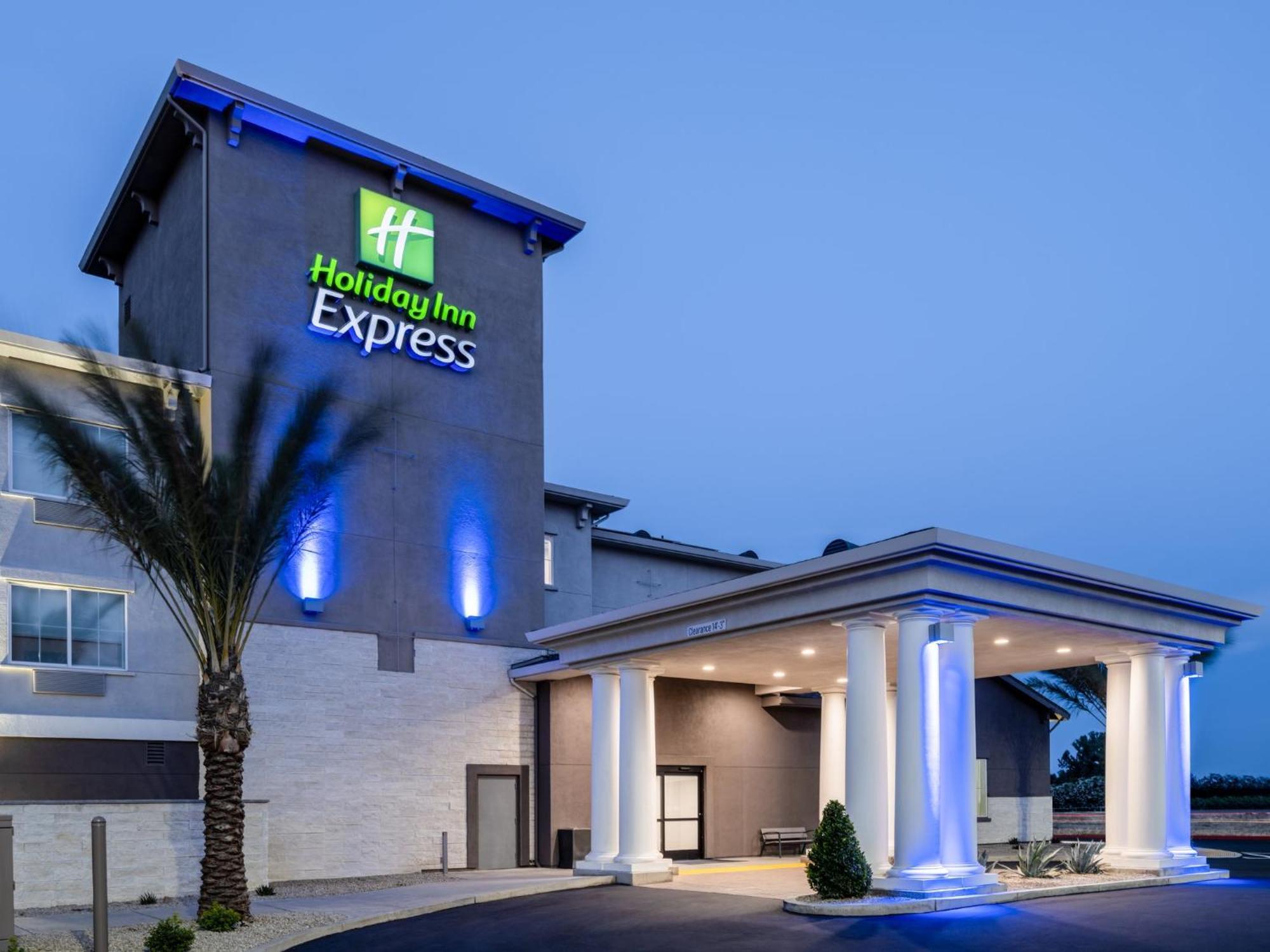 Holiday Inn Express Lodi By Ihg Экстерьер фото