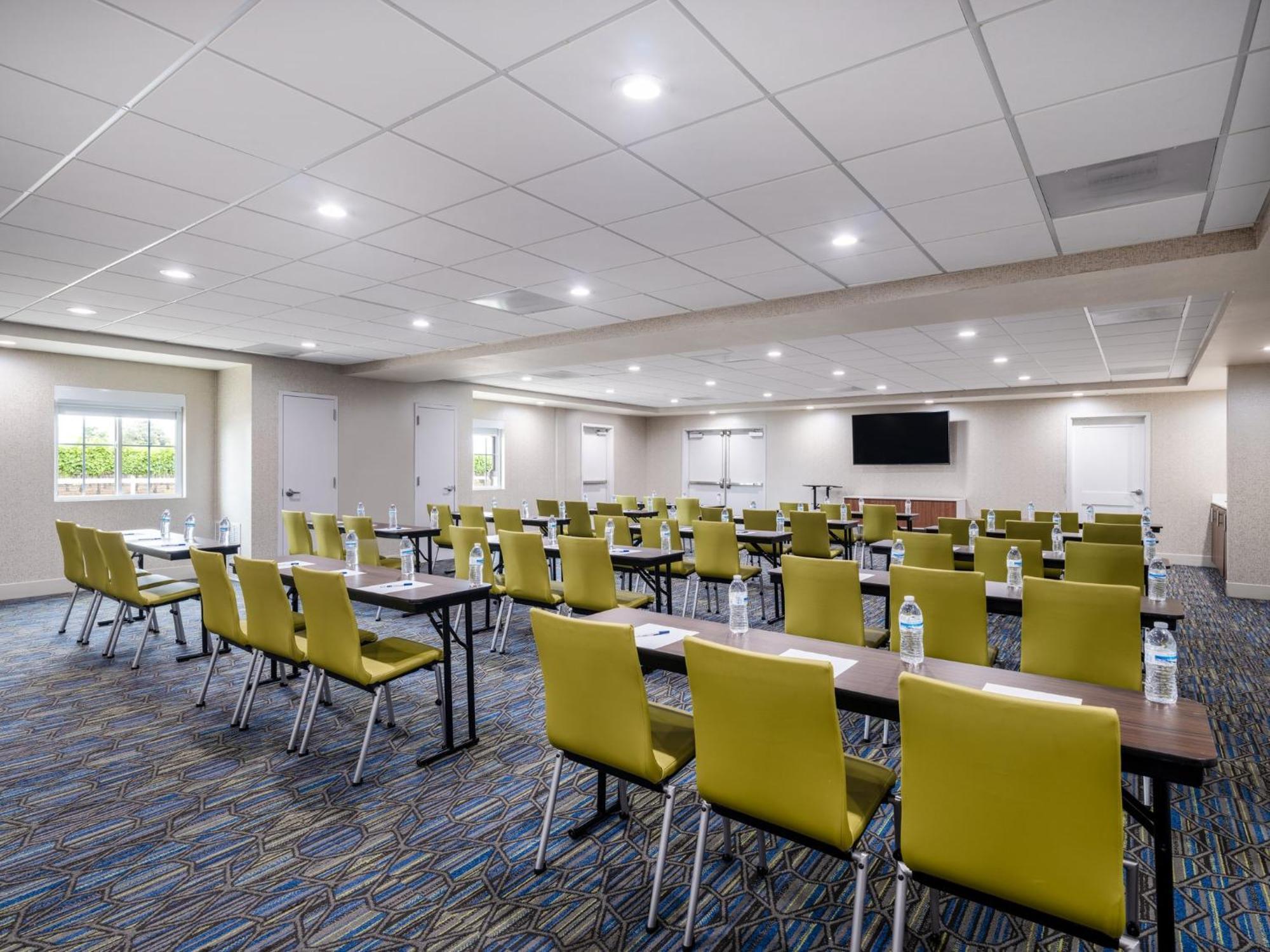 Holiday Inn Express Lodi By Ihg Экстерьер фото